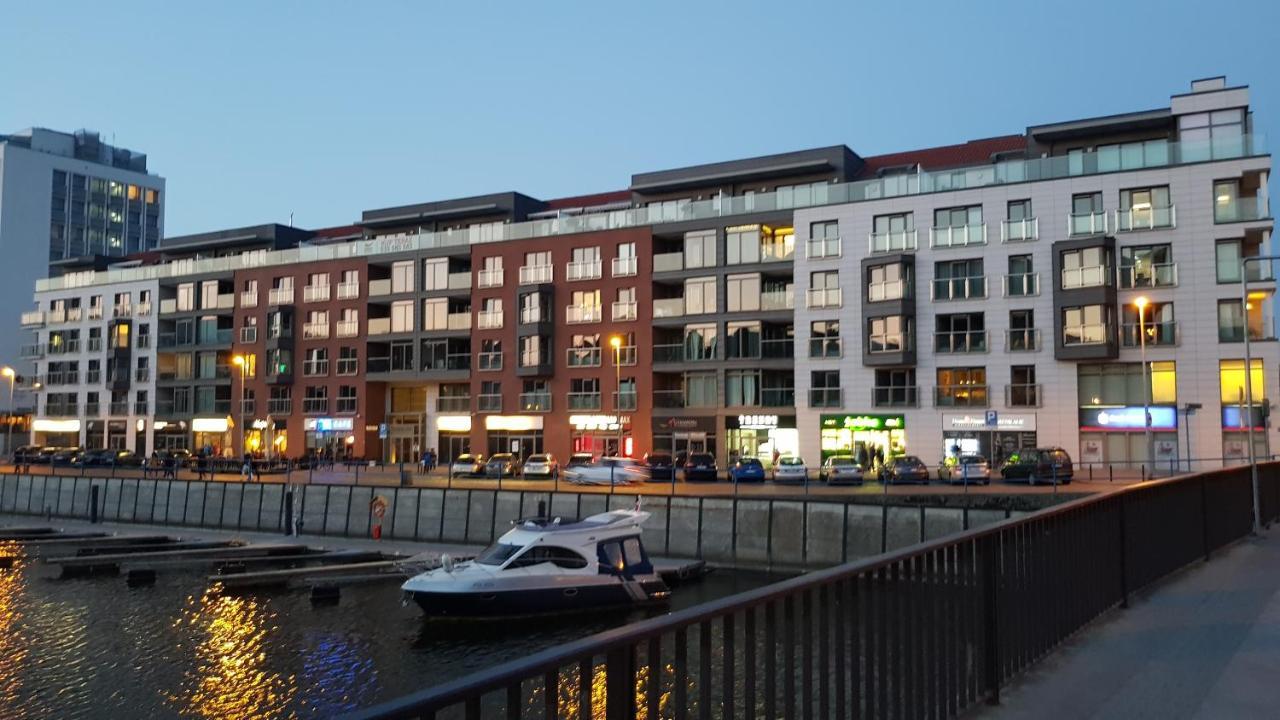 Waterlane W Oknami Na Rzeke - Marina View - Comfy Apartments Gdańsk Buitenkant foto